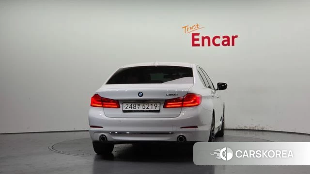 BMW 5 Series (G30) id 4978317 из Кореи 27