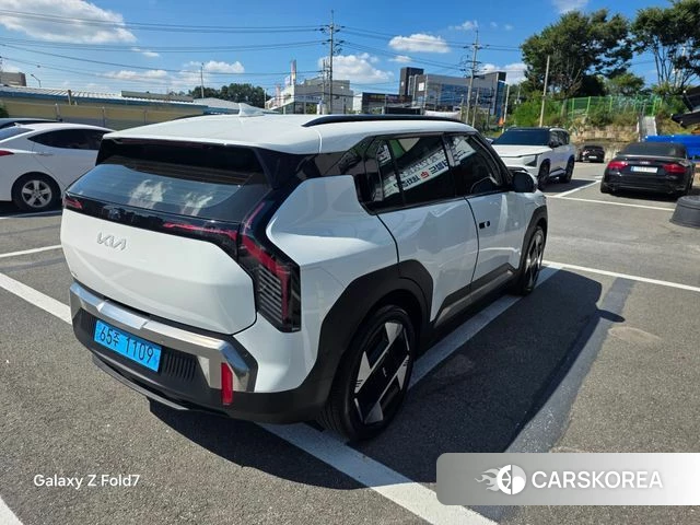 Kia EV3 id 4934717 из Кореи 8