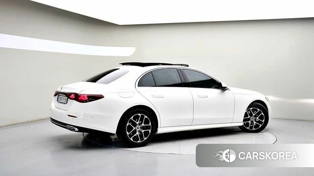 Mercedes-Benz E-Class W214 id 4990662 из Кореи 14