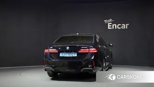 BMW i5 (G60) id 5039562 из Кореи 27