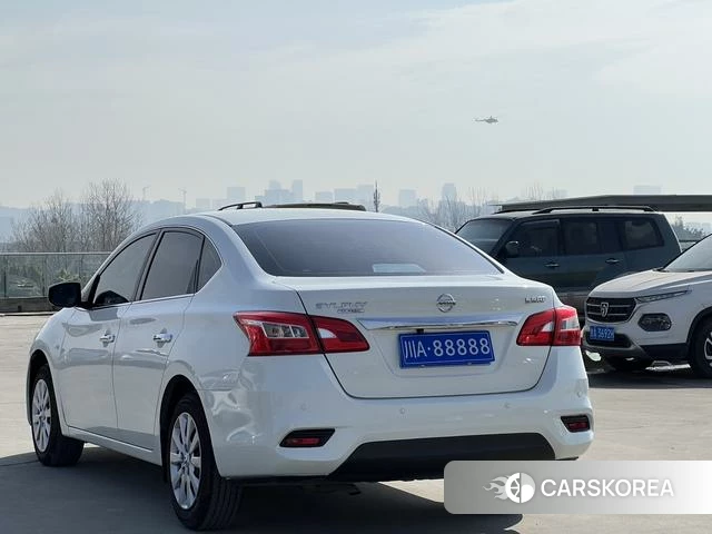 Nissan Sylphy 2024 Белый из Китая, фото 5