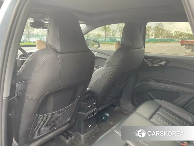 Audi Q4 2024 Синий из Китая, фото 6