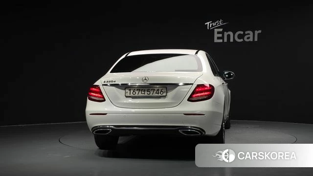Mercedes-Benz E-Class W213 id 4944096 из Кореи 14