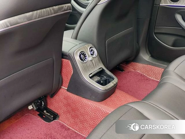 Mercedes-Benz E-Class 2023 Белый из Китая, фото 4