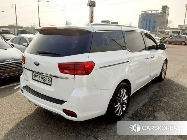 Kia The New Carnival id 3867142 из Кореи 10