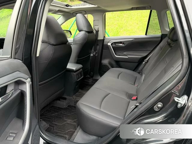 Toyota RAV4 2021 Черный из Китая, фото 4