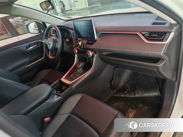 Toyota Wildlander 2022 Белый из Китая, фото 4