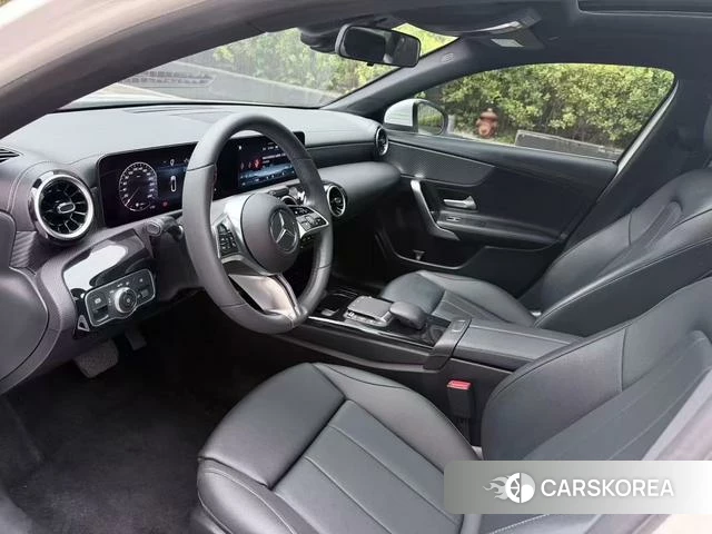 Mercedes-Benz A-Class 2023 Белый из Китая, фото 4