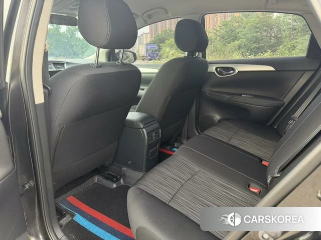 Nissan Sylphy 2023 Черный из Китая, фото 5