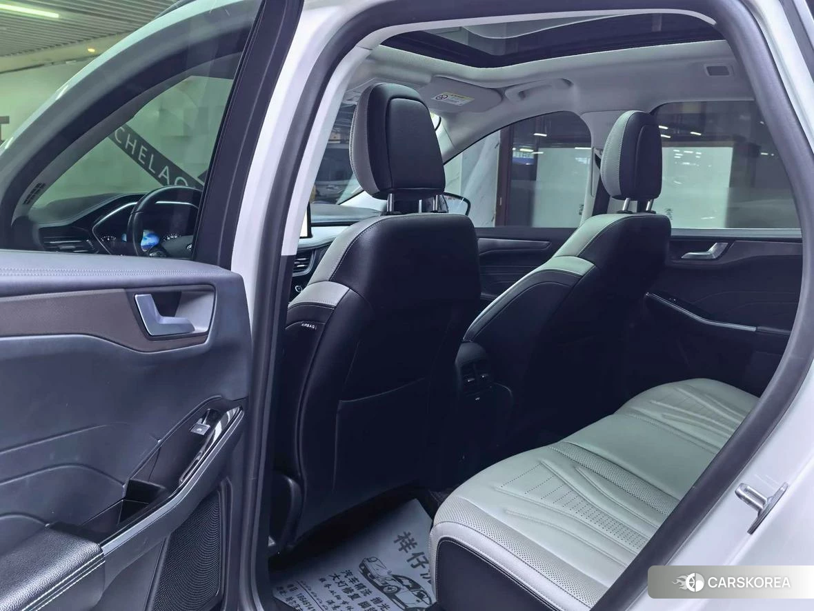 Ford Escape 2020 Белый из Китая, фото 4