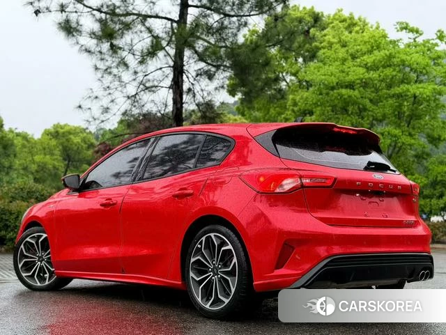 Ford Focus 2021 Красный из Китая, фото 4