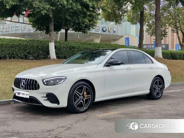 Mercedes-Benz E-Class 2024 Белый из Китая, фото 4