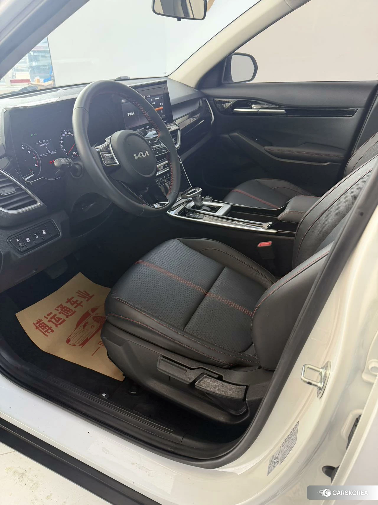 Kia KX3 2021 Белый из Китая, фото 4