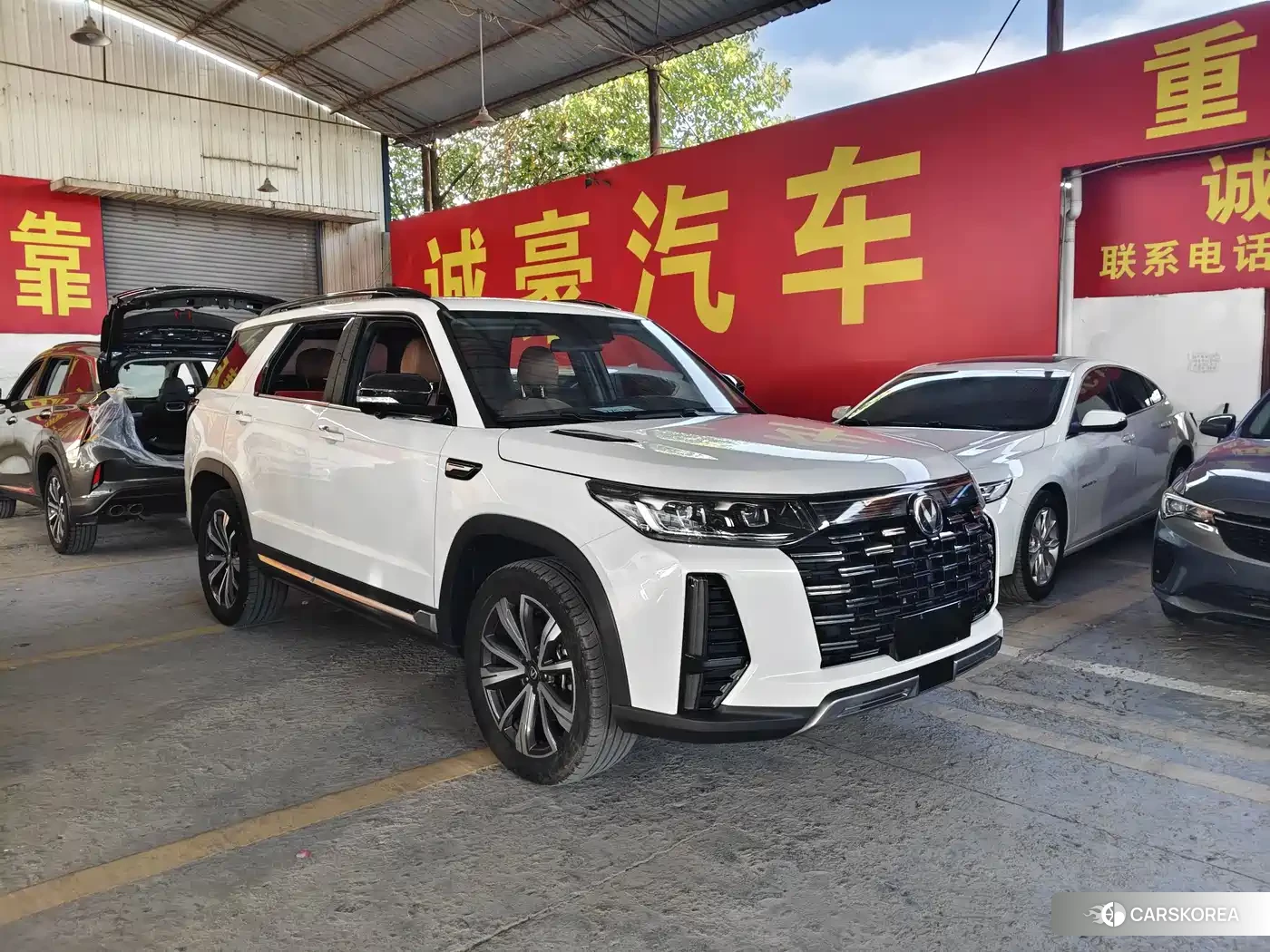 Chang'an CS95 2022 Белый из Китая, фото 4