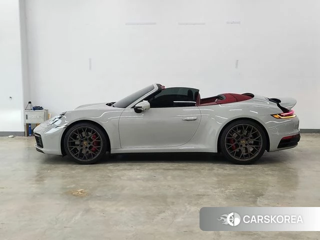Porsche 911(992) id 4660299 из Кореи 10