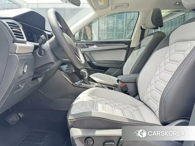 Volkswagen Tayron 2024 Белый из Китая, фото 4