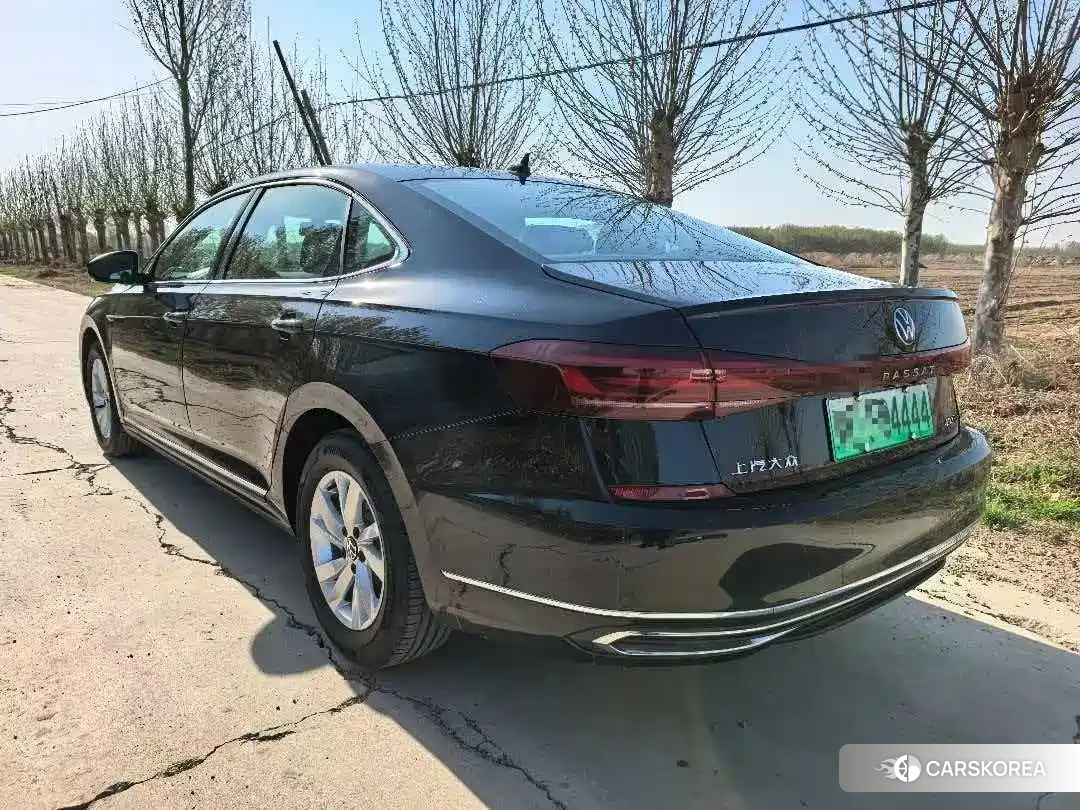 Volkswagen Passat 2026 Черный из Китая, фото 4
