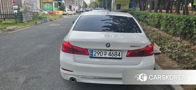 BMW 5 Series (G30) 2018 Белый из Кореи, фото 4