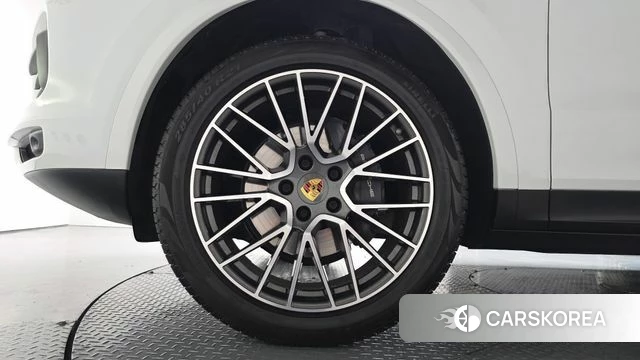Porsche Cayenne (PO536) id 4943594 из Кореи 32