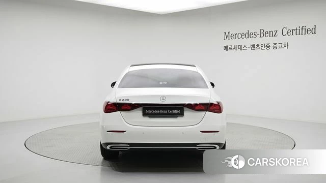 Mercedes-Benz E-Class W214 2026 Белый из Кореи, фото 6