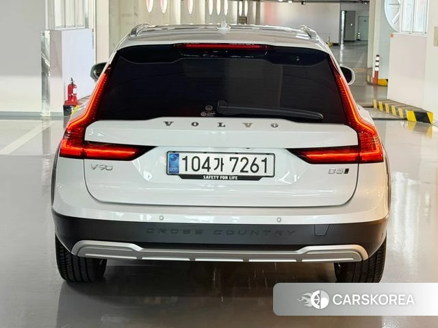 Volvo V90 Cross-Country id 4990319 из Кореи 14