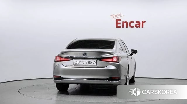 Lexus ES300h 7th generation id 5040860 из Кореи 14