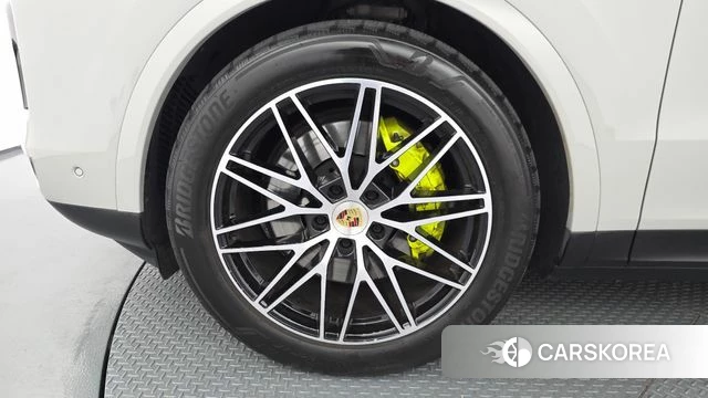 Porsche Cayenne (PO536) id 4778334 из Кореи 26