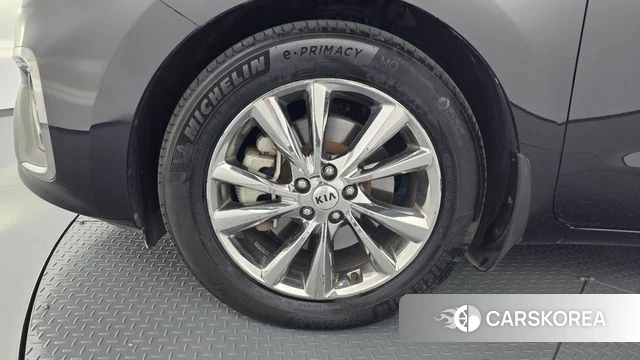 Kia The New Carnival id 4856408 из Кореи 25