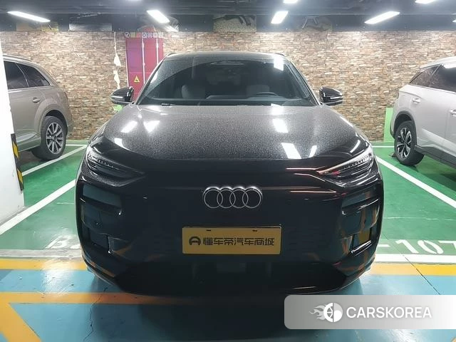 Audi Q6L 2025 Черный из Китая, фото 4