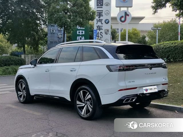 Volkswagen Tavendor 2023 Белый из Китая, фото 4