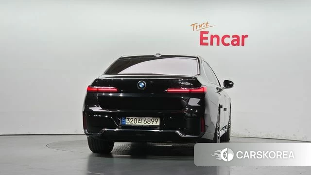 BMW 7 Series (G70) id 4935359 из Кореи 30