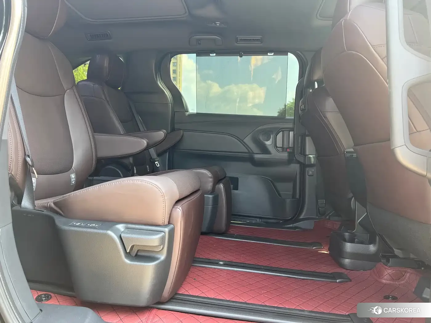 Toyota Granvia 2026 Черный из Китая, фото 4