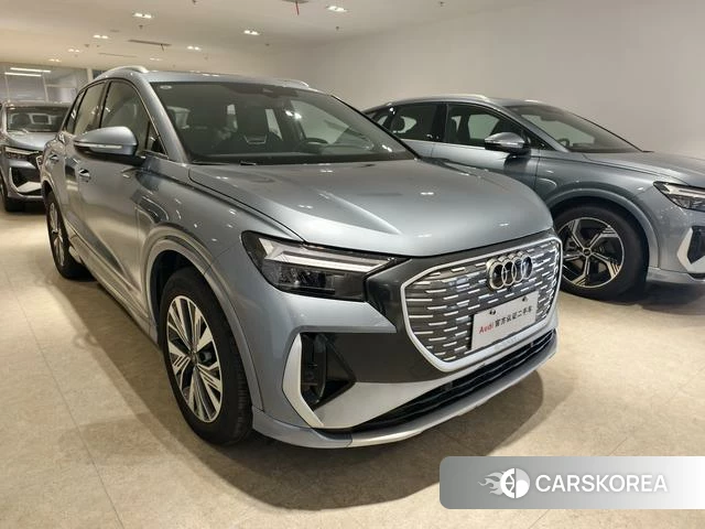 Audi Q4 2025 Синий из Китая, фото 4