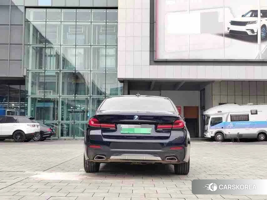 BMW 5 series PHEV 2021 Черный из Китая, фото 4