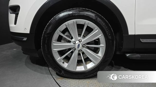 Ford Explorer id 4993240 из Кореи 31