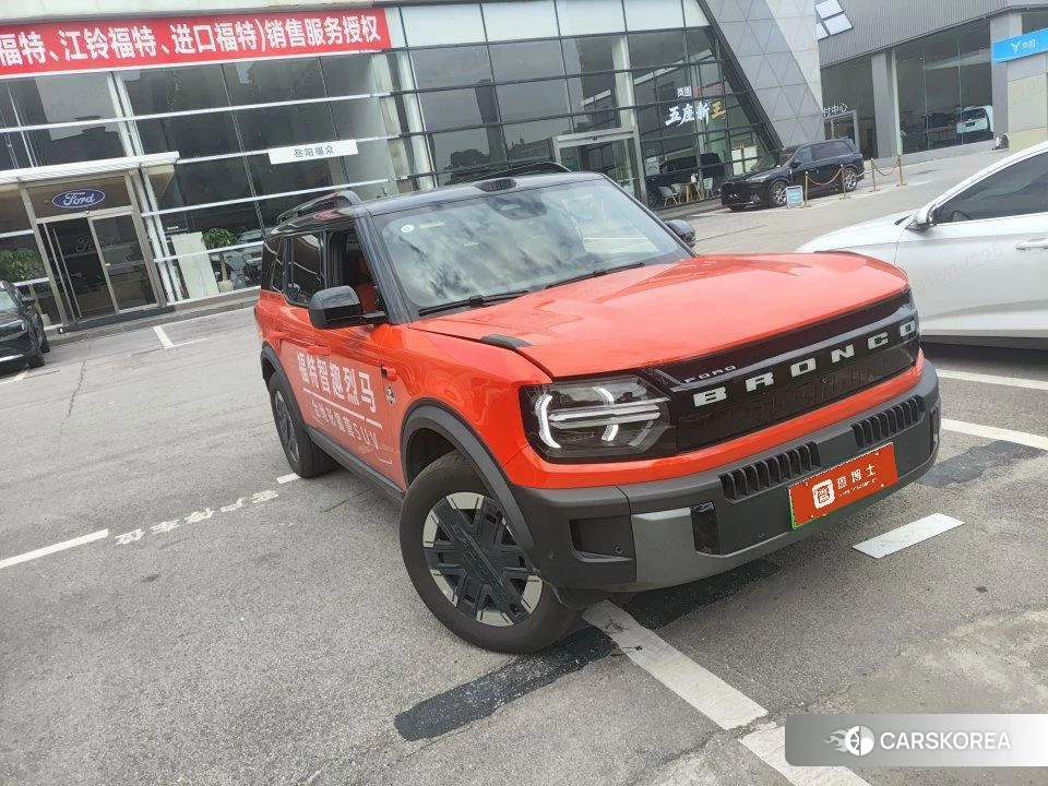 Ford Bronco 2025 Оранжевый из Китая, фото 4