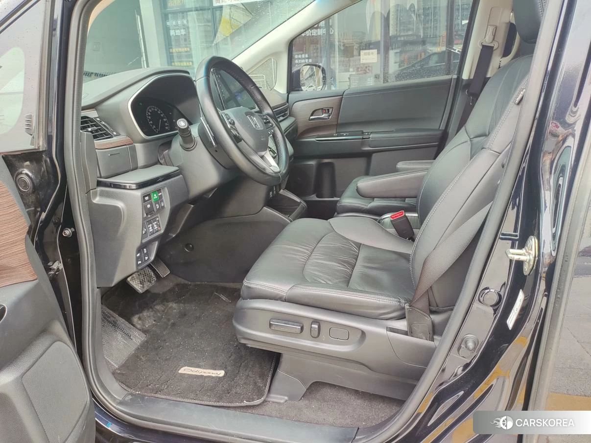 Honda Odyssey 2021 Синий из Китая, фото 4