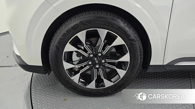 Kia Carnival 4th generation id 4754678 из Кореи 24