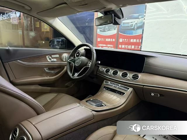 Mercedes-Benz E-Class 2023 Черный из Китая, фото 4