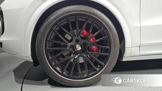 Porsche Cayenne (PO536) id 5017932 из Кореи 33