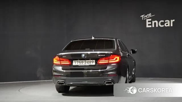 BMW 5 Series (G30) id 3703166 из Кореи 14