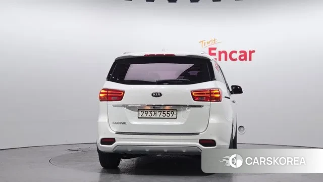 Kia The New Carnival id 3661776 из Кореи 14