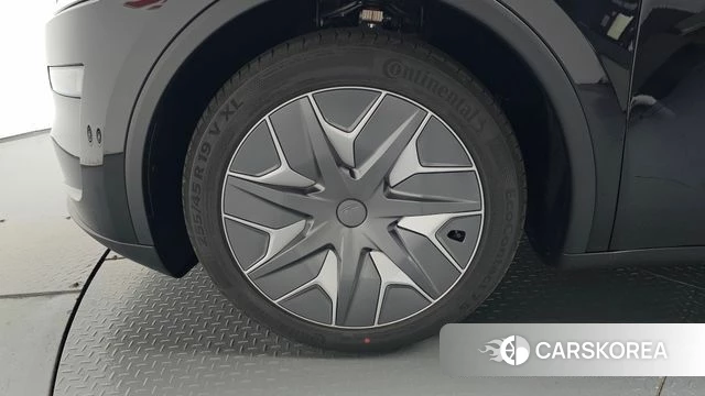 Tesla Model Y id 4990135 из Кореи 32
