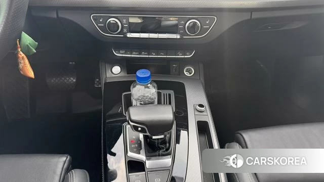 Audi Q5L 2022 Черный из Китая, фото 5