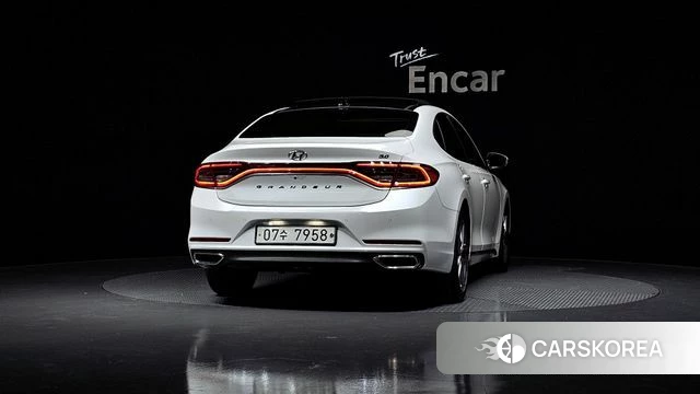 Hyundai Grandeur IG id 3801431 из Кореи 14