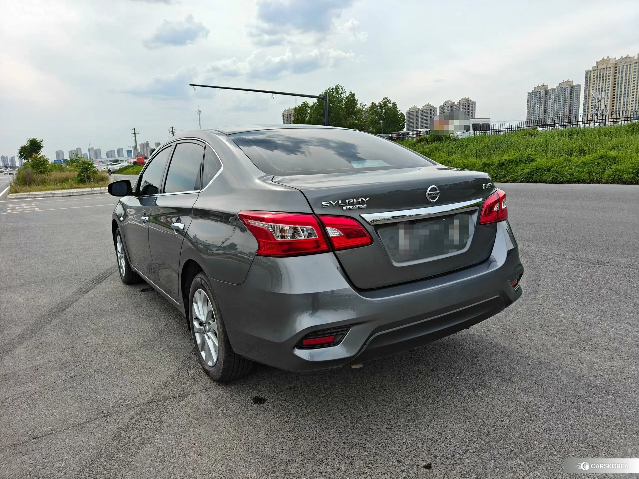 Nissan Sylphy 2024 Темно-серый из Китая, фото 4