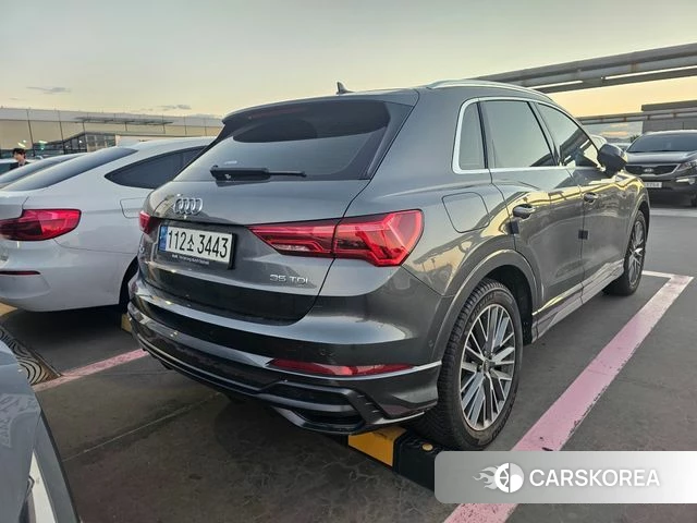 Audi Q3 (F3) 2022 Серый из Кореи, фото 5