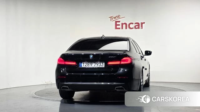 BMW 5 Series (G30) id 5002433 из Кореи 27