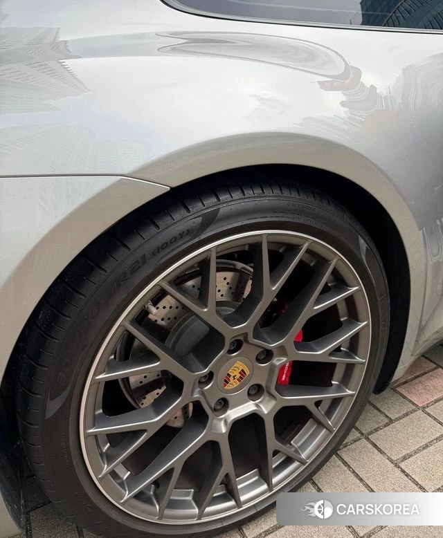 Porsche 911(992) id 4974400 из Кореи 10