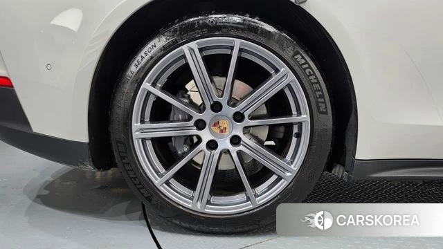 Porsche Panamera (976) id 5021112 из Кореи 29